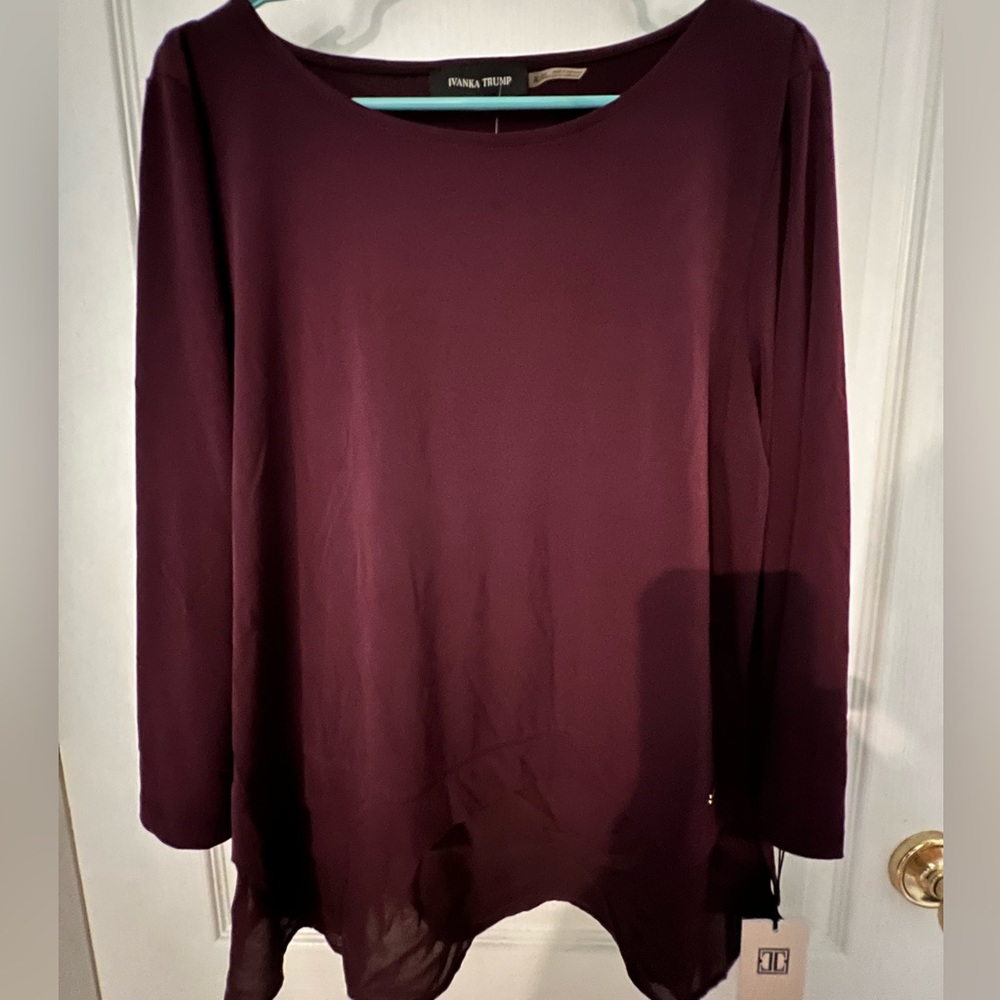 Ivanka Trump Top NWT
